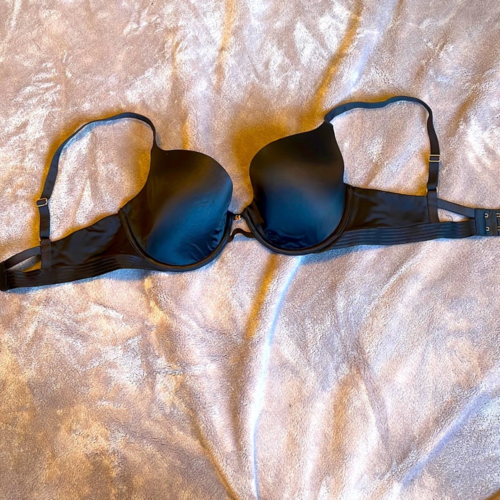 Fenty bra